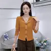 Elegante camiseta de encaje con cuello en V y manga larga para mujer, nueva moda otoño 2026, top versátil adelgazante y rejuvenecedor, elegante