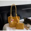 Bolso Retro de Moda para Mujer Gran Capacidad Nueva Tendencia 2025 Versátil Casual Bolso de Hombro Simple Bolso Tote para Viaje
