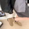 Botas femininas estilo Martin de couro sintético, botins elásticos, novas botas de corte justo para outono e inverno, botas de estilo francês com salto interno para aumentar a altura, estilo emagrecedor 2026