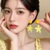 Pendientes de Flores Coloridas para Mujer, Pendientes Atmosféricos, Accesorios para Orejas Frescos y Dulces Estilo Bosque, Pendientes de Pétalos de Gama Alta de Nicho al por Mayor
