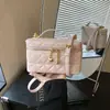Bolso de mano para mujer, bolso de hombro cruzado de nicho de lujo ligero, bolso de cadena acolchado, bolso de mano versátil de alta gama, bolso tipo caja