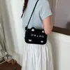 Bolsa de Mão Quadrada Pequena Versátil Única para Mulheres, Novo Modelo Primavera 2026, Bolsa de Ombro Transversal Estilosa de Desenho Animado de Alta Qualidade