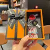 Pingente Cabeça de Sha Chaveiro de Acrílico Pingente de Alto Valor de Cor para Bolsa de Amigos Ping Pong CP Periférico Atacado