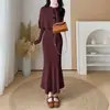Elegante vestido de tricô estilo sereia para mulheres, outono e inverno, de alta qualidade, modelador, justo ao corpo, adequado para usar por baixo de um casaco.