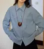 2026 Novo Estilo Início da Primavera Camisa de Manga Longa Bordada com Letras Retrô Feminina Camisa Xadrez Solta Estilo Francês Top