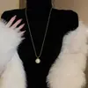 Collar redondo de perlas con cuentas estilo francés, sensación de lujo ligero y alta gama, cadena de suéter de doble capa, accesorio de nicho de diseño único para mujer
