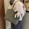 Versátil Bolso Tote de Gran Capacidad para Ir al Trabajo 2025 para Mujer, Simple, Moderno y de Alta Gama, Nuevo Bolso de Hombro de Moda para Otoño e Invierno