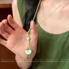 Colar de Maçã Verde Super Fofo e Divertido para Mulheres, Design Exclusivo Pingente de Personalidade com Contas Corrente para Clavícula Acessório Versátil