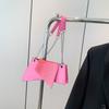 Mini bolsa pequena de alto valor feminina verão 2022 nova moda na internet design de nicho bolsa transversal de ombro com corrente