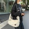 Bolsa de Lona de Gran Capacidad para Mujer 2026 Nueva Versátil Casual Simple Bolsa tipo Dumpling con un Toque de Lujo Bolso Cruzado