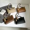 Bolsa Tote Feminina 2025 Nova Versátil Grande Simples de Ombro Trabalho Deslocamento Grande Capacidade Axila Bolsa Feminina