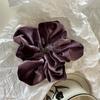 Scrunchie Grande de Terciopelo Nuevo Estilo Francés Accesorio para el Cabello Otoño e Invierno Adorno Retro Elegante para Moño o Cola de Caballo para Mujeres