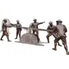 Adorno de Escultura de Cobre Divertida de Personaje para Niños Haorui Fundición de Latón Estatua de Cobre de Parque Águila Capturando Pollos Personalizada