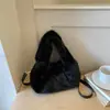 Colección de otoño 2026 transfronteriza: bolso de hombro/bolso cruzado de felpa nuevo, de gran capacidad, de alta gama y elegante para mujer, perfecto para el trabajo y los desplazamientos
