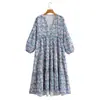 Vestido de verão feminino novo estilo europeu e americano com estampa floral e decote V cintura alta 21005