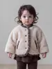 Casaco de algodão acolchoado conjunto de inverno para meninas, casaco de pelúcia para bebê menina, blusa básica, calça boca de sino conjunto de três peças, roupas de inverno para crianças