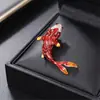 Nuevo Broche de Koi Rojo Estilo Chino Broche de Carpa de Aleación Femenina de Gama Alta con Goteo de Aceite Accesorios de Pin para Traje