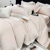 Estilo luxo leve conjunto de quatro peças bordado 100S algodão de fibra longa de Xinjiang, capa de edredom bordada de alta qualidade 100% algodão, lençol, conjunto de cama