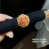 Elegância Floral! Anel Aberto Quadrado Flor de Zircônia Vermelha, Joia Vintage de Alto Padrão Estilo Nicho para Mulheres