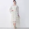 Vestido Social Elegante Retro Estilo Francês Nova Coleção Primavera 2026 com Gola Quadrada, Design Bordado Vazado e Saia Longa Evasê
