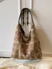 2025 Nuevo Otoño Felpa Bolso Cruzado Bolso Tote Cubo de Gran Capacidad Bordado Dulce Estilo Preppy Simple y Versátil