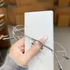 Óculos Sem Aro Delicados e de Alto Conhecimento para Mulheres com Miopia Podem Ser Equipados com Lentes Lisas Sem Aro de Titânio Puro Ultraleve