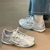 Zapatillas de Entrenamiento Estilo Alemán Gu Yun para Mujer Primavera 2026 Nuevas Zapatillas Blancas Ligeras Zapatillas Planas para Correr Zapatos Deportivos Casuales para Estudiantes