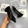 ¡En stock, se envía al instante! Zapatos de Commuter Cuadrados de Moda y Versátiles, Nuevo Clásico, con Hebilla Cuadrada Rv y Tacón de Gatito para Mujer, Primavera
