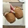 [Belleza Extraña] Zapatos Mary Jane de Plataforma para Aumentar Altura forrados de felpa para Mujer Otoño e Invierno 2024 con Velcro Casual Zapatos de Borreguito