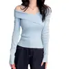Top de punto azul puro de otoño e invierno para mujer, estilo 'hot girl', de hombros descubiertos, top base adelgazante y favorecedor para mujer