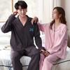 En stock Pijamas de pareja de primavera y otoño, cárdigan de algodón con solapa, traje de manga larga para mujer, ropa de hogar dulce de dibujos animados para hombre