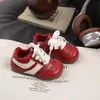 Zapatillas de entrenamiento alemanas para niños 2026 primavera y otoño nueva versión coreana zapatillas casuales retro para niñas zapatillas deportivas vintage para correr para niños