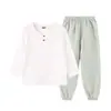Conjunto de verão para bebês: algodão plissado, respirável, camiseta de manga comprida color-blocking e calça jogger conjunto de duas peças para meninos e meninas, fresco e à prova de mosquitos