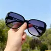 Óculos de Sol Anti-UV Primavera 2026 para Mulheres, Estilo de Alto Padrão, Óculos de Sol Tendência com Armação Grande Que Fazem o Rosto Parecer Mais Magro