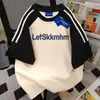 Camiseta de Manga Corta con Estampado de Letras de Marca de Moda y Diseño Color-Blocking Verano 2026 Versátil Holgada Estilo Pareja