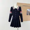 Cardigan de Punto con Bloques de Color y Solapa para Mujer, Nuevo Color Otoño e Invierno, Bordado de Osito, Estilo Universitario Reductor de Edad, Abrigo Suéter Versátil