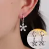 Nuevos Pendientes de Tachuela Florales Dulces Frescos Pequeños Venta Caliente Alto Gama Diseño de Nicho Sentido de Diseño Lujo Ligero Versátil Accesorios de Pendientes