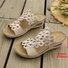 Sandalias de Cuña de Suela Gruesa con Tira Única y Corte Floral Abierto para Mujer, Talla Grande, Adecuadas para Uso en Exteriores y Playa, Primavera 2026