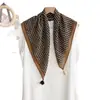 Nuevo Pañuelo Cuadrado Pequeño Estilo Étnico Seda Sintética Estilo Retro Borla Protección Cálida para el Cuello Pañuelo de Cuello con Borla Colgante Estilo Lujo Ligero Pañuelo de Seda con Borla Colgante