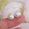Novo Produto da Zhizhen: Brincos Pequenos e Delicados de Pérola de Água Doce, um Acessório de Pérola Essencial com Ótimo Custo-Benefício com Injeção de Ouro 14K