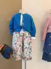 Ropa Infantil Coreana 26 Estilo Principios de Otoño Pantalones Deportivos de Dibujos Animados para Niñas, Elegante Cárdigan Jersey Combinado con Pantalones de Pierna Ancha Conjunto de Dos Piezas