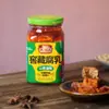 Especialidad de Hunan: Tofu fermentado añejo en bodega con aceite de camelia picante, Tofu fermentado de aceite rojo, Tofu fermentado picante con aceite rojo, un plato de acompañamiento