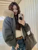 Parka corta de mujer con plumón, cuello grande y capucha de pelo de conejo sintético, abrigo de algodón de invierno estilo retro americano