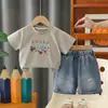 Conjunto de Verano para Niños 2026 Estilo Nuevo Ropa de Verano para Niños Pequeños Conjunto de Dos Piezas con Cuello Redondo y Manga Corta Ropa de Moda para Niños
