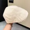 Nueva gorra simple de visera para mujer, versátil para primavera y verano, boina de pintor, gorra octogonal, gorra de vendedor de periódicos retro versátil