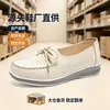Item popular de dropshipping transfronteiriço de comércio exterior: sapatos rasos de couro genuíno, design de bico fino, sapatos casuais femininos, sapatos de mãe, mocassins russos