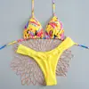 Traje de baño de dos piezas transfronterizo estilo europeo y americano 2026 con diseño de amarre, parte inferior fresca fruncida de tiro bajo, bikini brasileño