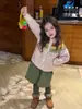 Novedades Otoño 2026 Estilo Coreano Ropa Infantil Niñas Cárdigan de Punto con Patrón de Diamantes Abrigo de Lana con Forma de Corazón para Bebé