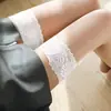 Calcetines largos de seda negra sexys para mujer, de una pieza, con encaje y tirantes, por encima de la rodilla, con efecto emocional, para piernas bonitas, en Internet, en rojo y negro.