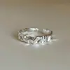 Anillo plisado irregular cóncavo-convexo de plata de ley S925 para mujer, anillo de dedo abierto ajustable, versátil, de nicho, sensación de lujo ligero